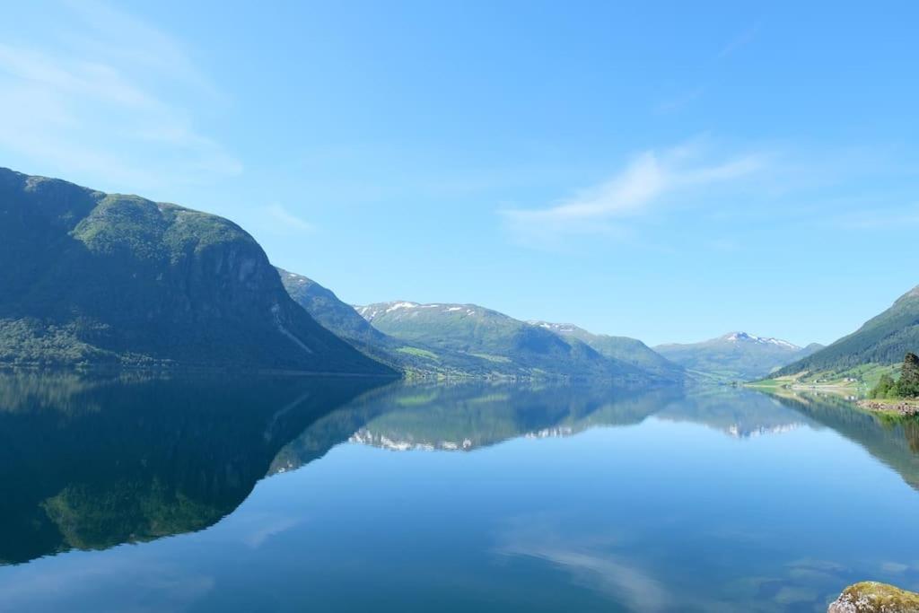 Apartment With Lake View In Jolster Årdal Eksteriør bilde