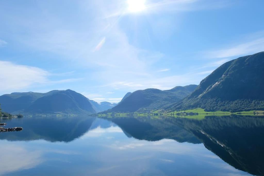 Apartment With Lake View In Jolster Årdal Eksteriør bilde