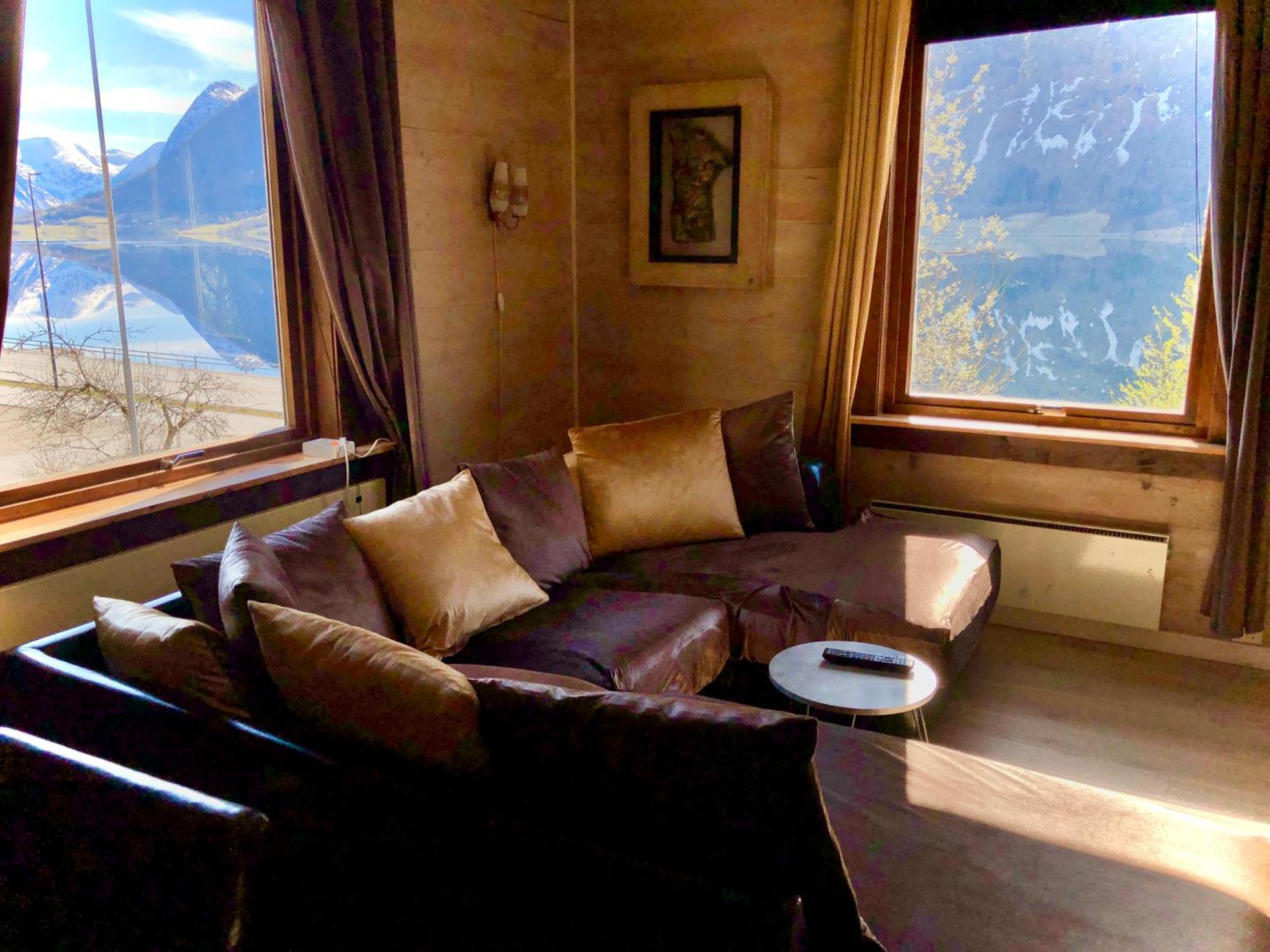 Apartment With Lake View In Jolster Årdal Eksteriør bilde